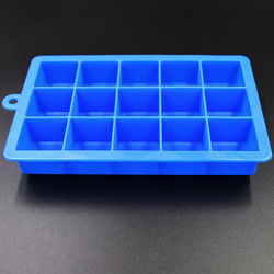แม่พิมพ์น้ำแข็งซิลิโคนสี่เหลี่ยมไม่เป็นอันตราย Cube Trays 15 Cavities Multicolor นำกลับมาใช้ใหม่ได้